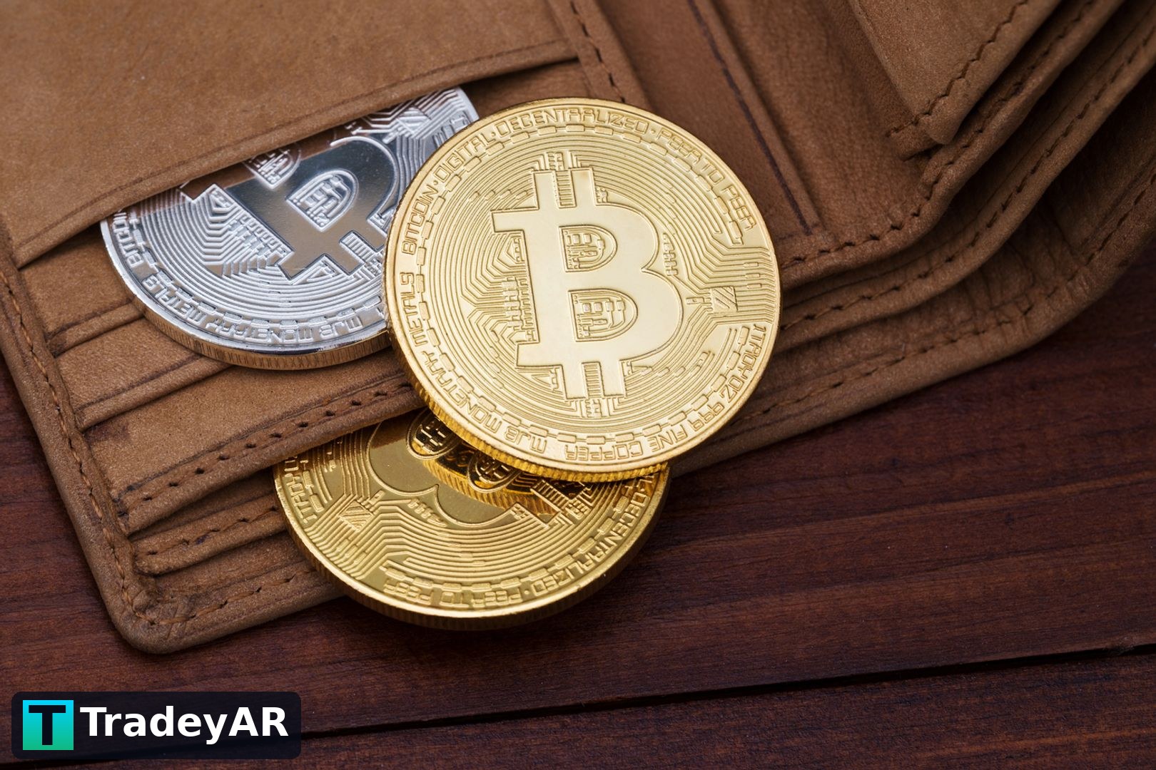 کیف پول بیت‌کوین خفته از اوج ۲۰۱۷ بیدار شد؛ ۳۸۳ میلیون دلار جابجا شد